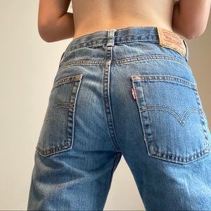 Vintage Levi’s 550 straight leg